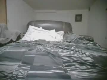 couple
        megshutup cam image #14350
