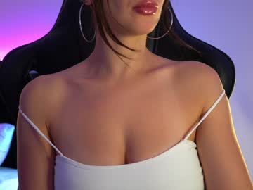 girl
        the_unknown_girl cam image #5304040