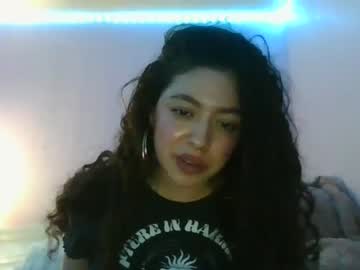 girl
        savinajade cam image #401114
