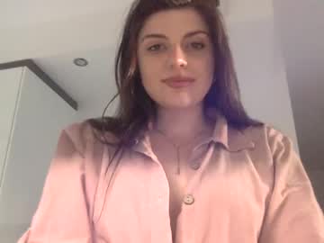 girl
        pamela_mara cam image #4060263