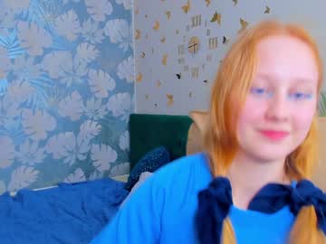 girl
        adaflowersy cam image #1900217