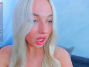 girl
        ameliaviera cam image #1596273