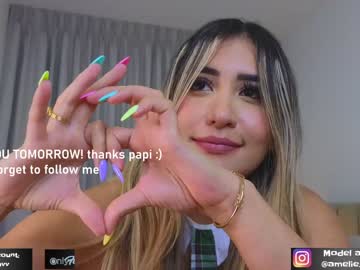 girl
        amelie_bunny_real cam image #2103169