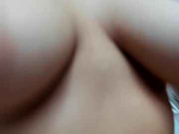 girl
        9harlotte99 cam image #2117937