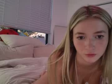 girl
        jadewilkinson cam image #6850754