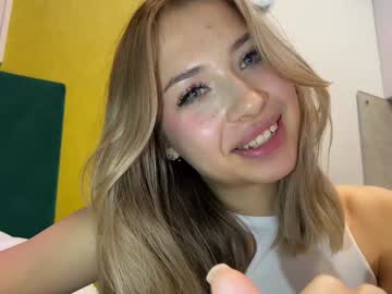 girl Live Cam Girls Love To Strip Naked For Their Viewers with silk_angell