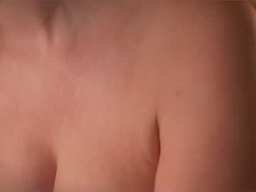 girl
        saltedhoney cam image #931464