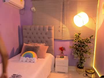 girl
        alex_saeli cam image #3274088