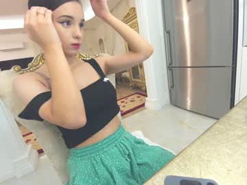 girl
        ehotlovea cam image #328373
