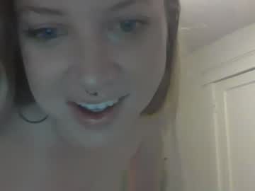 girl
        molly_witha_chancexo cam image #1724101