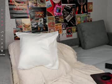 girl
        flirtykitty_ cam image #6067207