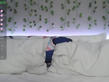 girl
        le_chan cam image #1978439