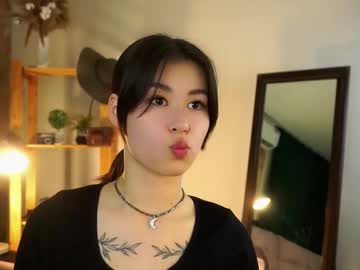 girl
        _kim_su_hen_ cam image #5201919