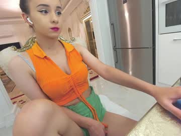 girl
        ehotlovea cam image #206873
