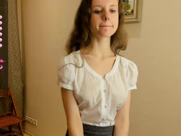 girl
        maryrogersa cam image #2326117