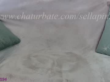girl
        sellapink cam image #4698652