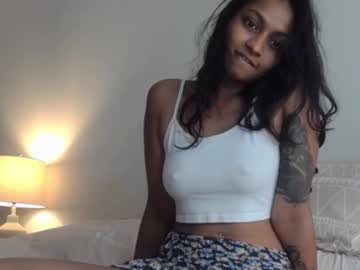 girl
        xzaramx cam image #4973676