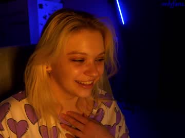 girl
        sexyalice1997 cam image #176331
