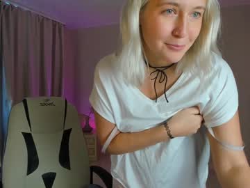 girl
        angel___s cam image #2256865