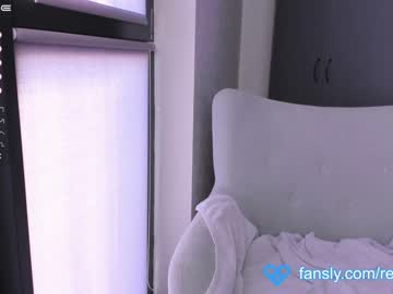 girl
        reebeeca cam image #1114734
