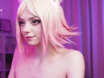 girl
        holliwould_ cam image #3967919
