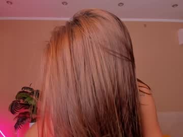 girl Live Cam Girls Love To Strip Naked For Their Viewers with lissinda