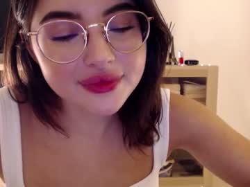 girl
        playnofuckinggames cam image #2331156