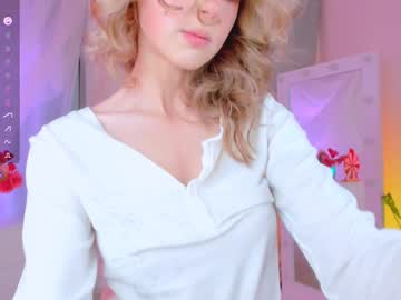 girl
        little_anitta cam image #5510936