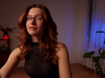 girl
        alisonrouge cam image #3373808