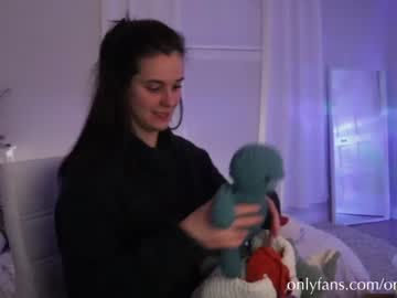 girl
        onlyems23 cam image #4035836