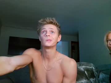 couple
        fitsexyboii cam image #3487478