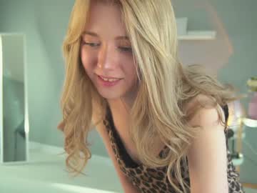 girl
        infinitysoul_ cam image #1093748