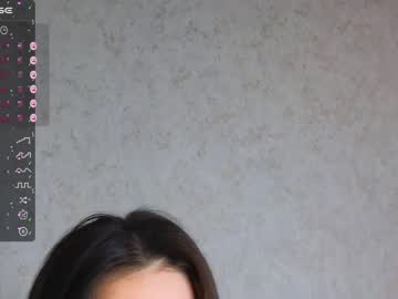girl
        lunaaokii cam image #3450835