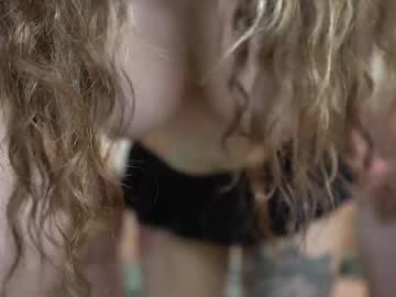 couple
        jazminejynx cam image #5020371