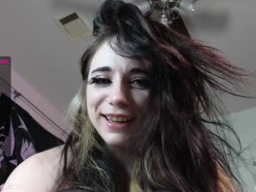 girl
        crimsonkitten cam image #1788256