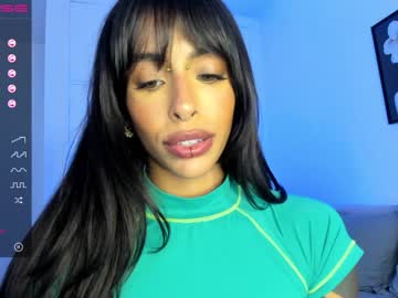 girl
        kaligray10 cam image #4355436
