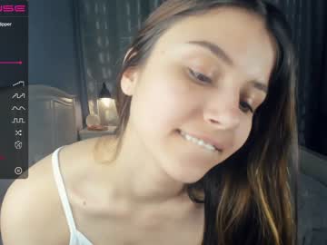girl
        shinyydiamond cam image #1991830