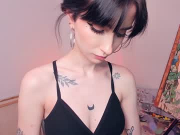 girl
        dance_kuduro cam image #2886045