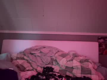 girl
        lovey_xoxoxox cam image #6892197