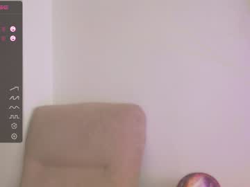 girl
        oki_dokie cam image #2319823