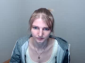 girl
        bebe_s cam image #2062415