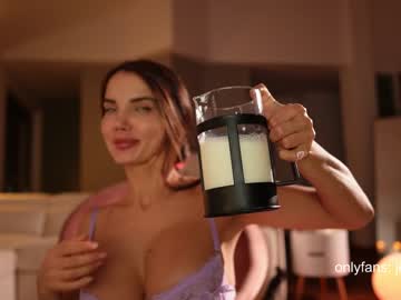 girl
        therealbonnieclydex cam image #3251810