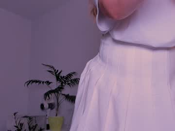 girl
        isabellegeffroy cam image #5252814