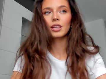 girl
        isia_slay cam image #734046