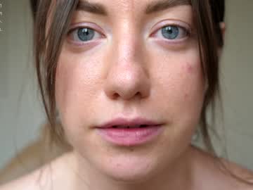 girl
        ronny_ponny cam image #4590488