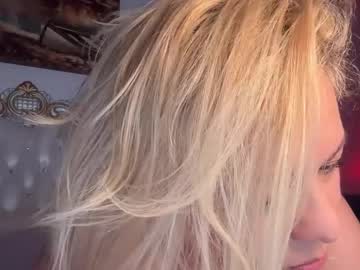 girl
        kiradivine cam image #5956514