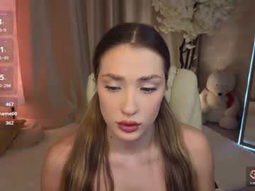 girl
        lori_blushcrystal cam image #5996510