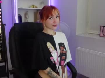 girl
        agelina_summer cam image #4911503