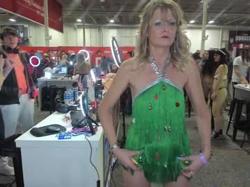 girl
        avapheonix cam image #363940