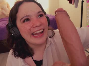 girl
        chery_lady22 cam image #1264096